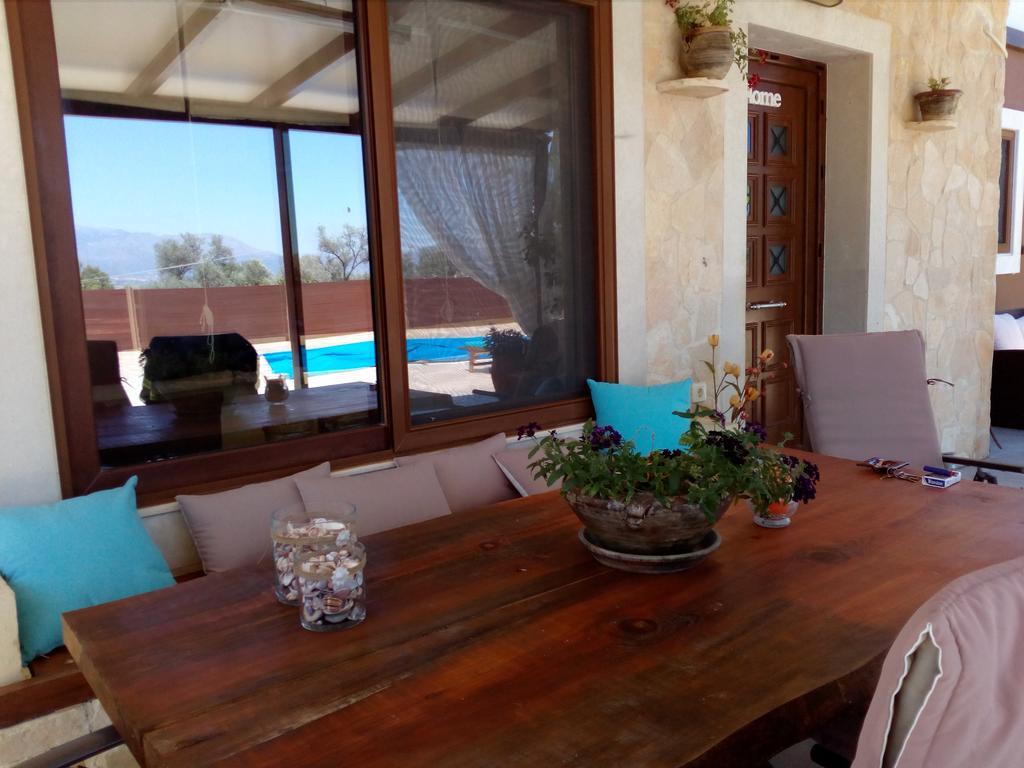 House Veggera - Private Swimming Pool Guest House Pombia Exterior photo