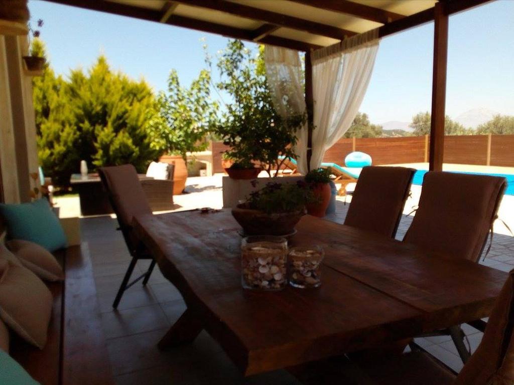 House Veggera - Private Swimming Pool Guest House Pombia Exterior photo